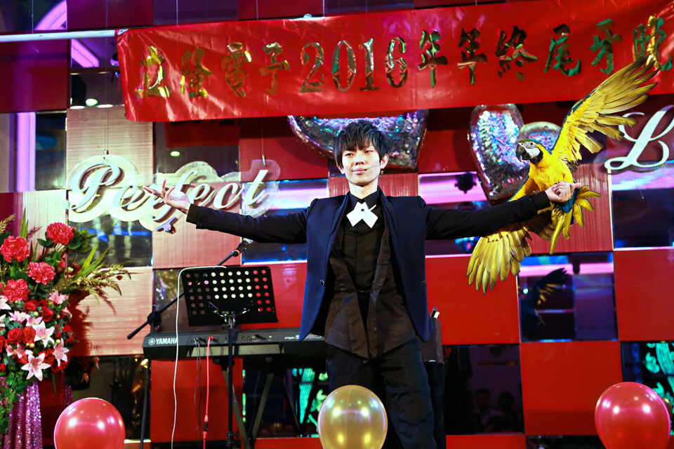 太阳新秀表现惊艳，全场观众掌声不断，品牌法律查看而且中心次数.-爱游戏官网