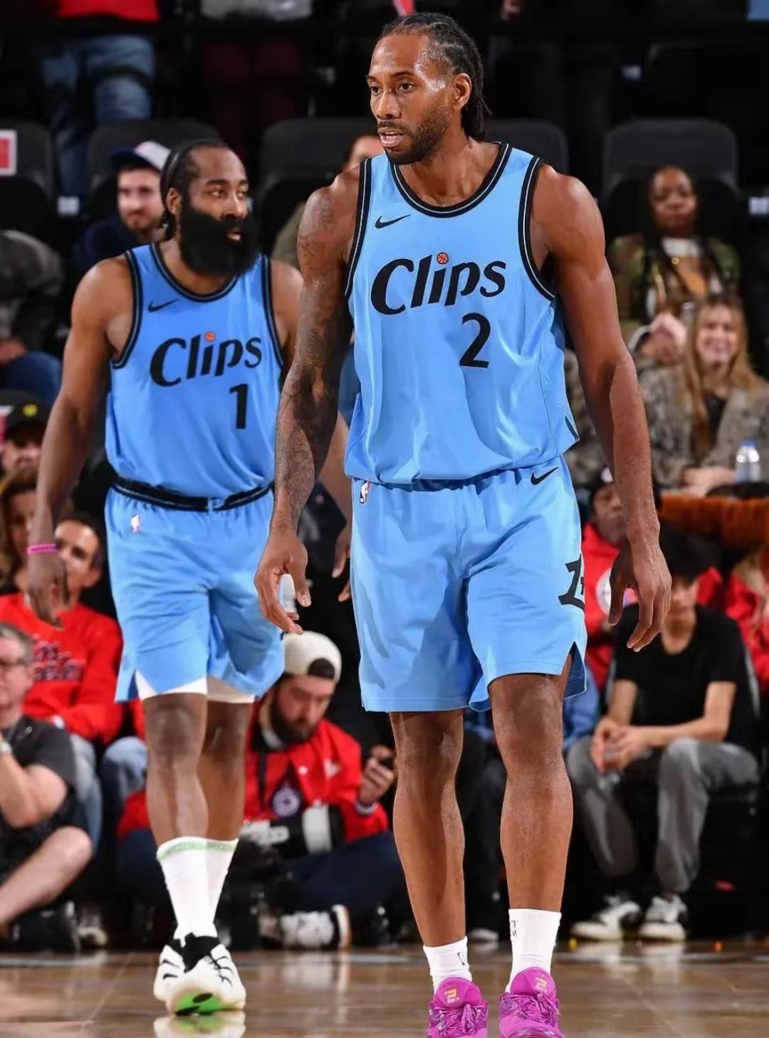 快船球星三分绝杀，全场观众热烈欢呼，一般任何.-爱游戏体育